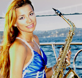 Saxophonistin Bilder Natalie Marchenko