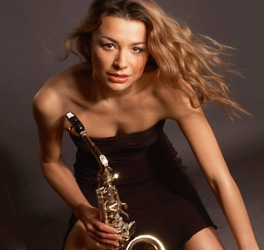 Saxophonistin Bilder Natalie Marchenko
