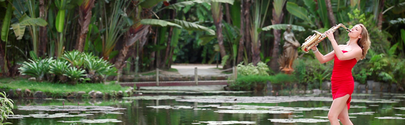 Saxophonistin Bilder Natalie Marchenko